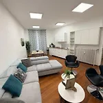 Les Avenue Des Vosges 6-8 People Apartment *